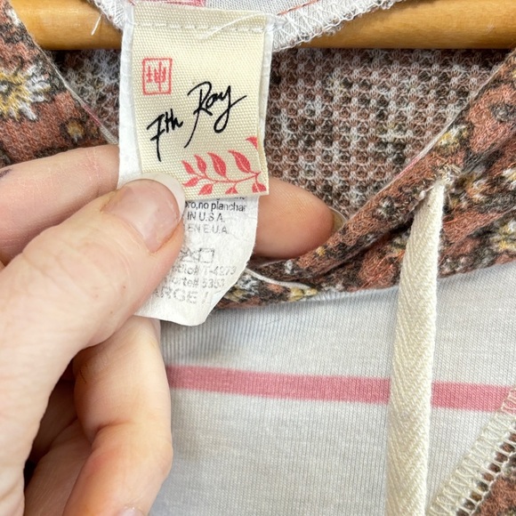 7th Ray Brown Raglan Long Sleeve Hoodie - Picture 3 of 4